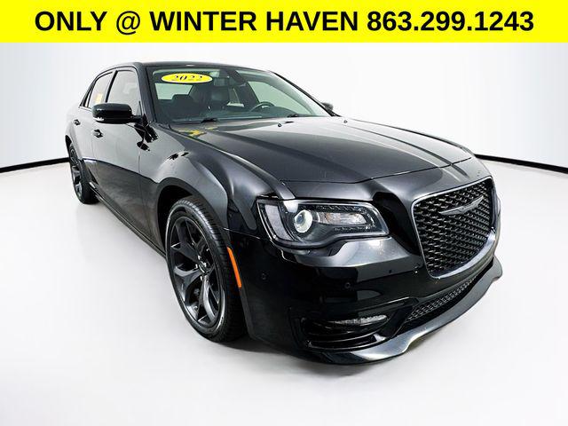 2022 Chrysler 300 Touring L