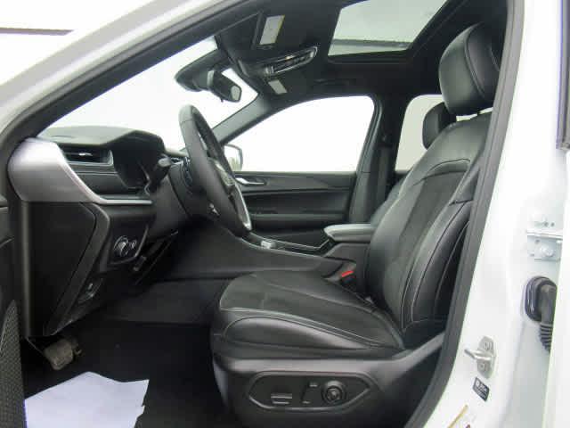2024 Jeep Grand Cherokee L Altitude X 4x4