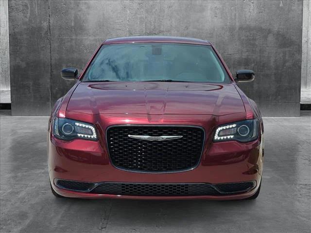 2018 Chrysler 300 Touring