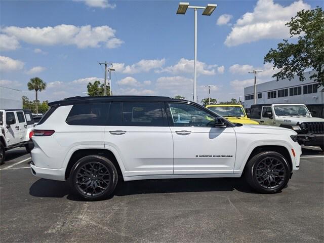 2023 Jeep Grand Cherokee L Summit 4x4