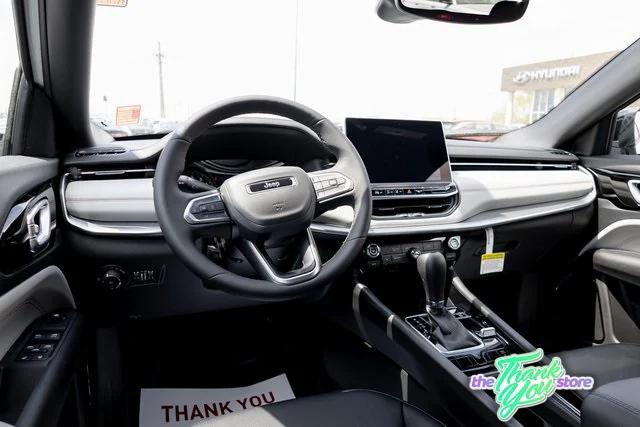 2025 Jeep Compass COMPASS LIMITED 4X4