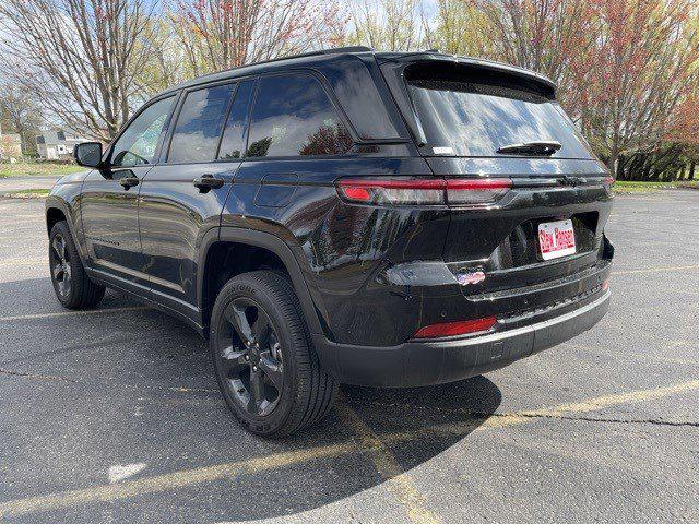 2025 Jeep Grand Cherokee GRAND CHEROKEE ALTITUDE 4X4