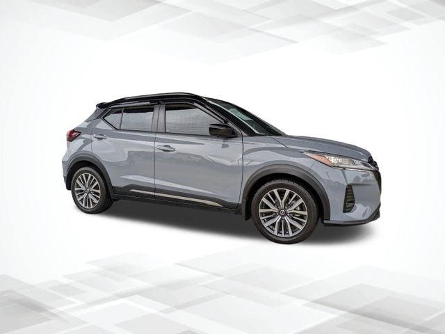 2021 Nissan Kicks SR Xtronic CVT