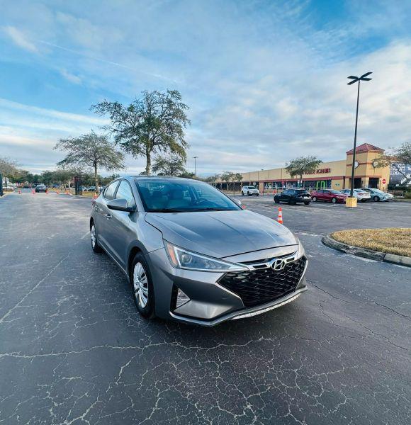 2020 Hyundai Elantra SE