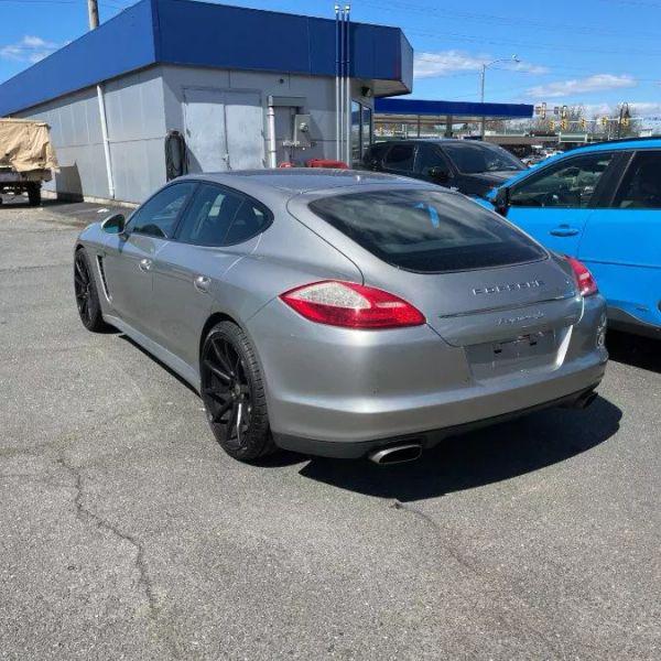 2012 Porsche Panamera 4