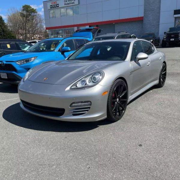 2012 Porsche Panamera 4