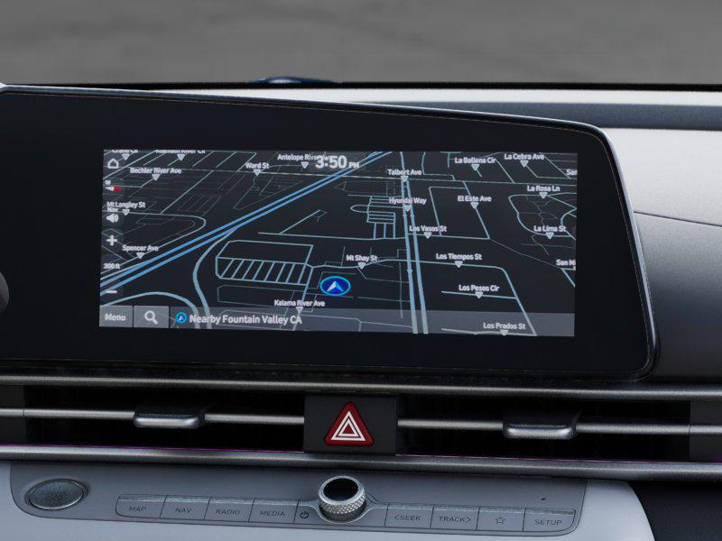 2025 Hyundai Elantra Limited - Photo 13