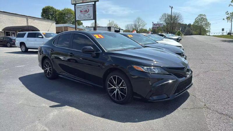 2021 Toyota Camry SE