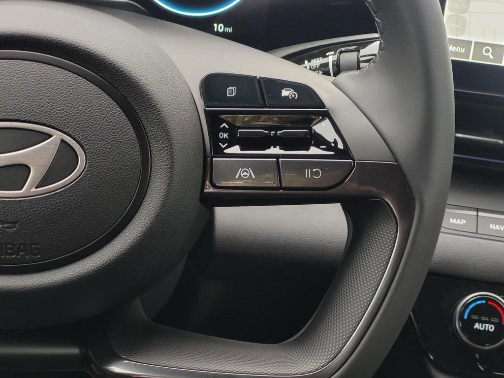 2025 Hyundai Elantra Blue - Photo 13