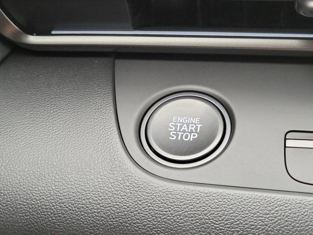 2025 Hyundai Elantra Blue - Photo 29