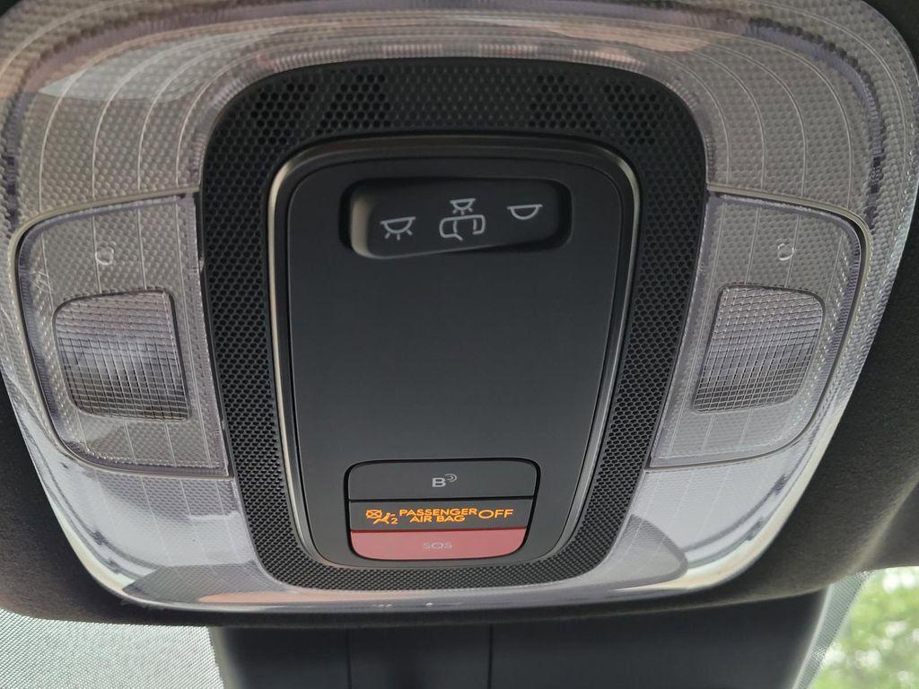 2025 Hyundai Elantra Blue - Photo 31