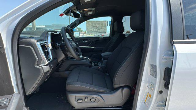 2025 GMC Canyon 2WD Elevation