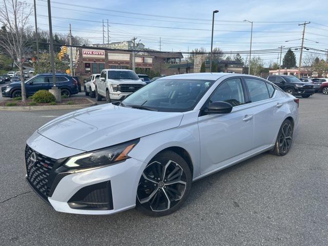2023 Nissan Altima SR FWD
