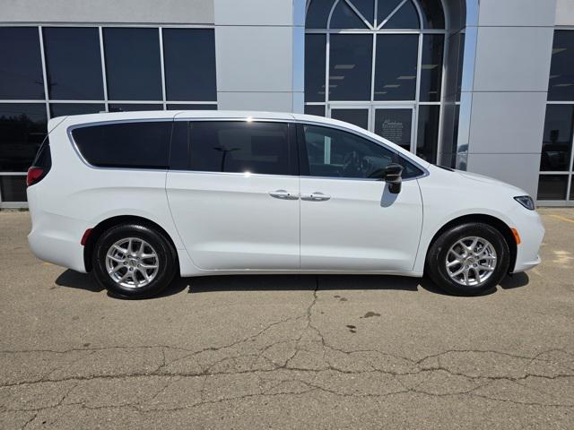 2025 Chrysler Pacifica PACIFICA SELECT