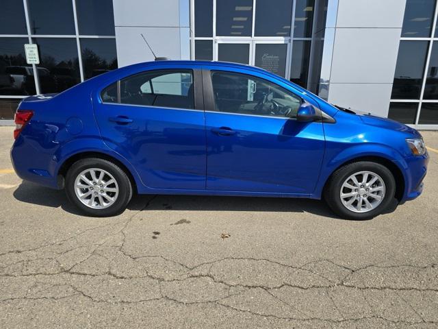 2020 Chevrolet Sonic FWD Sedan LT