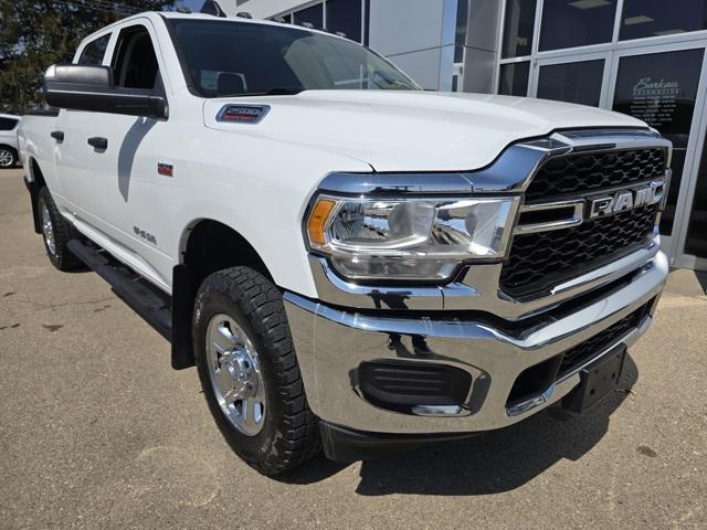 2020 RAM 2500 Tradesman Crew Cab 4X4 64 Box