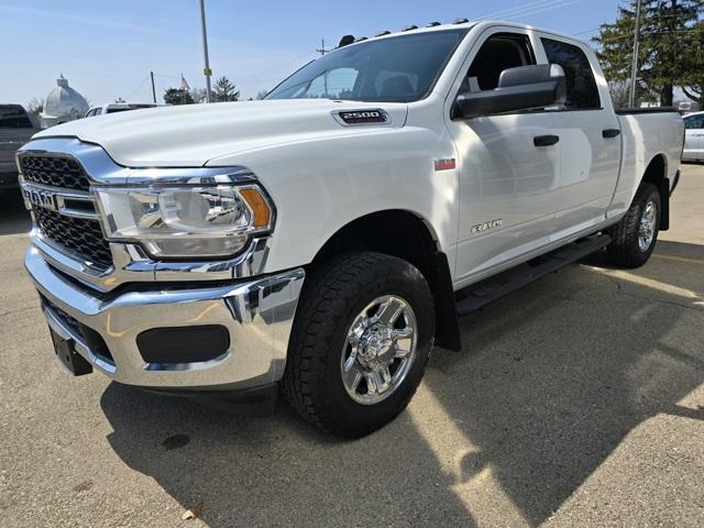 2020 RAM 2500 Tradesman Crew Cab 4X4 64 Box