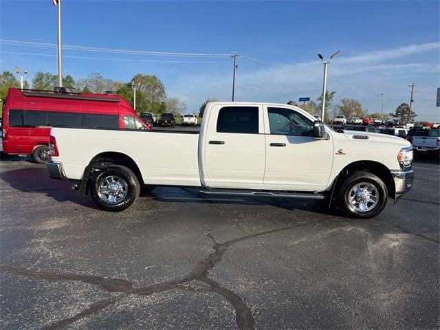 2024 RAM 3500 Tradesman Crew Cab 4x4 8 Box
