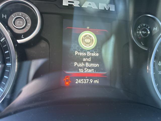 2024 RAM 2500 Big Horn Crew Cab 4x4 64 Box 2024 RAM 2500 Big Horn Crew Cab 4x4 64 Box