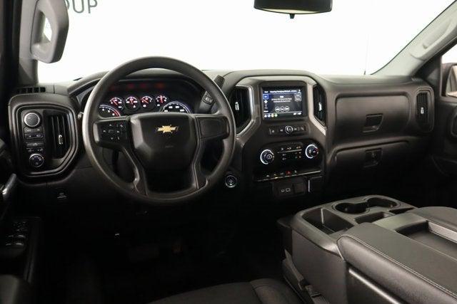 2023 Chevrolet Silverado 1500 4WD Crew Cab Short Bed Custom