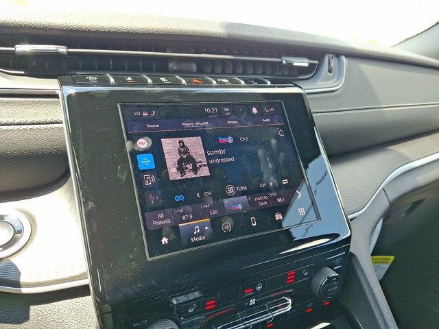 2025 Jeep Grand Cherokee L Altitude 4x4
