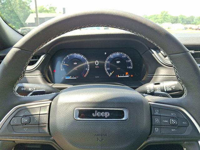 2025 Jeep Grand Cherokee L Altitude 4x4