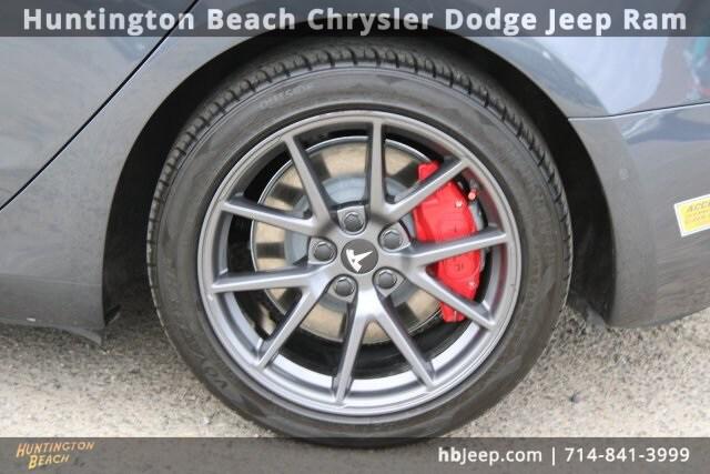 2021 Tesla Model 3 Standard Range Plus Rear-Wheel Drive