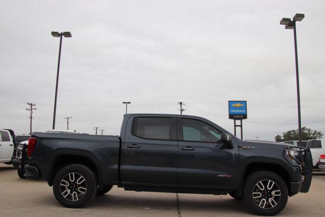 2022 GMC Sierra 1500 Limited 4WD Crew Cab Short Box AT4