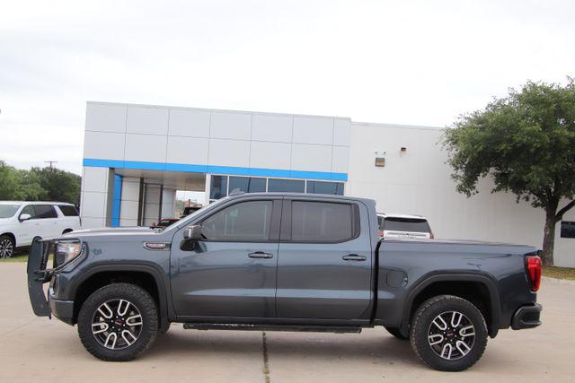 2022 GMC Sierra 1500 Limited 4WD Crew Cab Short Box AT4