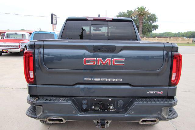 2022 GMC Sierra 1500 Limited 4WD Crew Cab Short Box AT4
