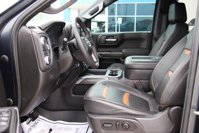 2022 GMC Sierra 1500 Limited 4WD Crew Cab Short Box AT4