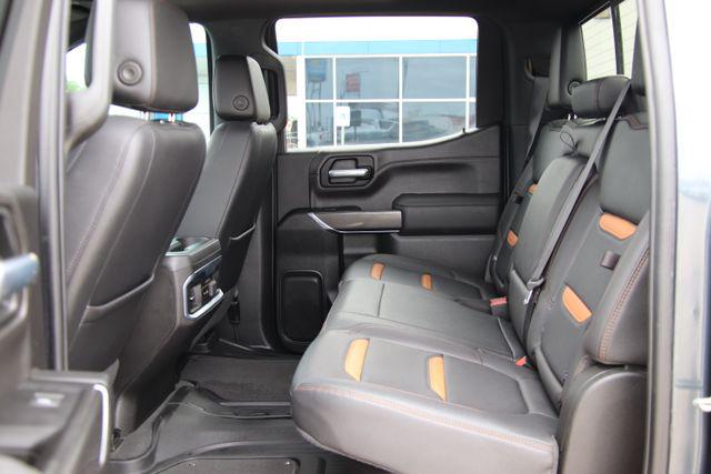 2022 GMC Sierra 1500 Limited 4WD Crew Cab Short Box AT4
