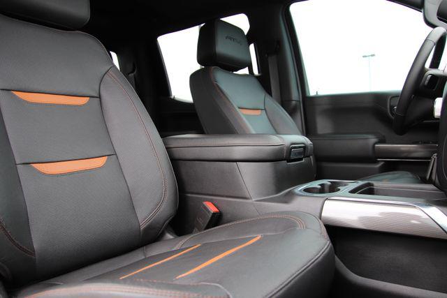 2022 GMC Sierra 1500 Limited 4WD Crew Cab Short Box AT4