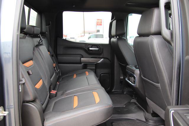 2022 GMC Sierra 1500 Limited 4WD Crew Cab Short Box AT4