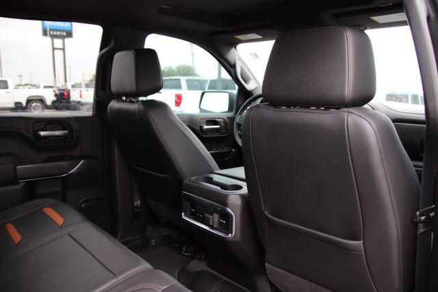 2022 GMC Sierra 1500 Limited 4WD Crew Cab Short Box AT4