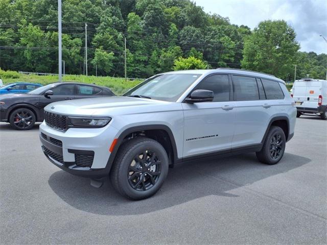 2025 Jeep Grand Cherokee GRAND CHEROKEE L ALTITUDE 4X4