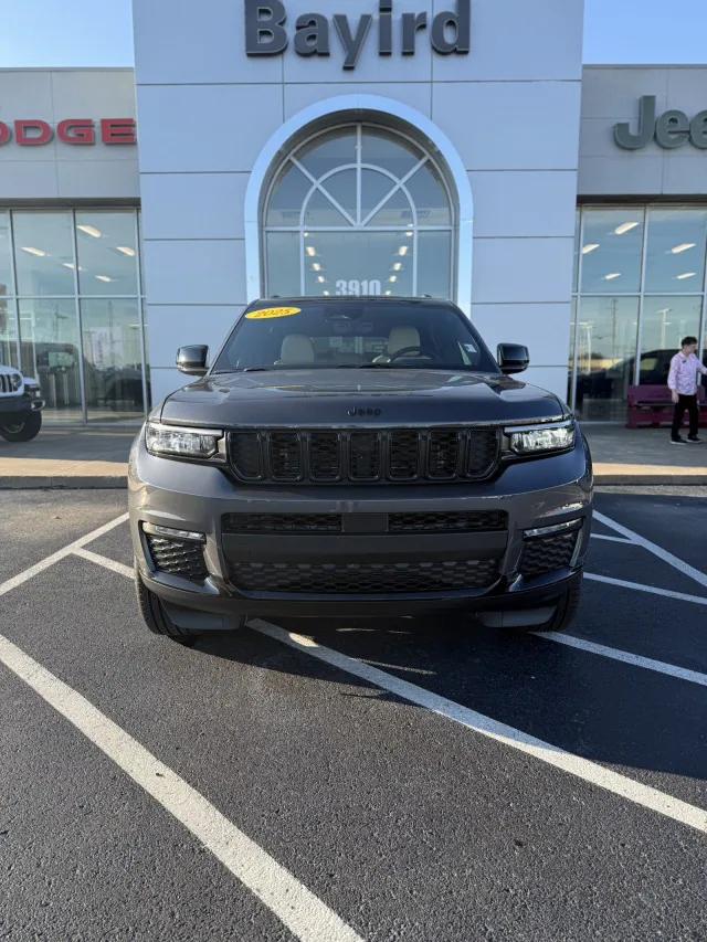 2025 Jeep Grand Cherokee GRAND CHEROKEE L LIMITED 4X4