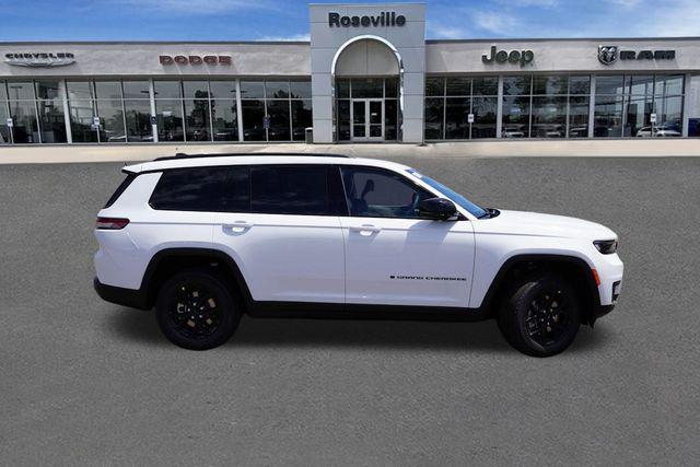 2025 Jeep Grand Cherokee GRAND CHEROKEE L ALTITUDE 4X4
