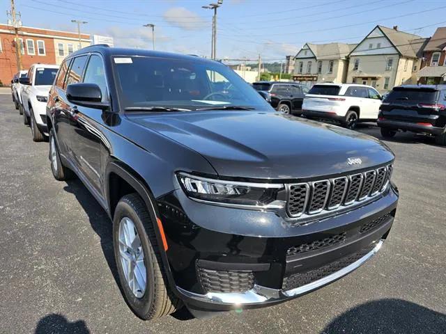2025 Jeep Grand Cherokee GRAND CHEROKEE L LAREDO X 4X4