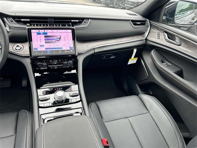 2025 Jeep Grand Cherokee GRAND CHEROKEE L OVERLAND 4X4