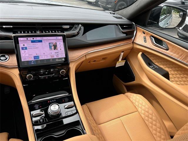 2025 Jeep Grand Cherokee GRAND CHEROKEE L SUMMIT RESERVE 4X4