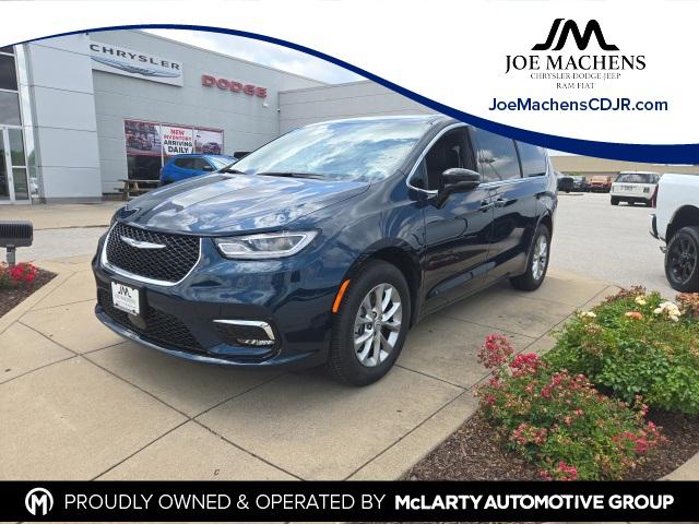 2025 Chrysler Pacifica PACIFICA SELECT AWD