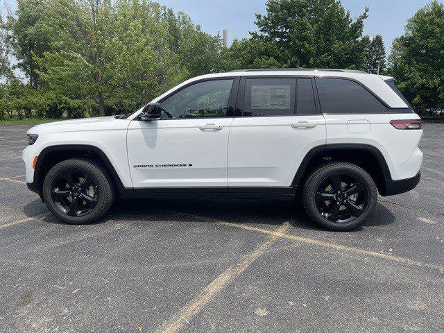 2025 Jeep Grand Cherokee GRAND CHEROKEE LIMITED 4X4