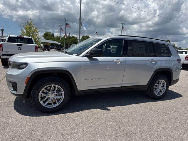 2025 Jeep Grand Cherokee GRAND CHEROKEE L LAREDO 4X2