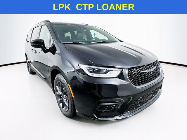 2025 Chrysler Pacifica PACIFICA SELECT