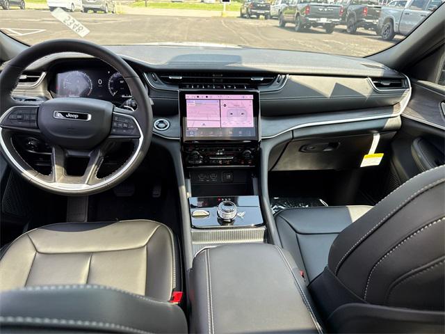 2025 Jeep Grand Cherokee GRAND CHEROKEE L LIMITED 4X4 2025 Jeep Grand Cherokee GRAND CHEROKEE L LIMITED 4X4