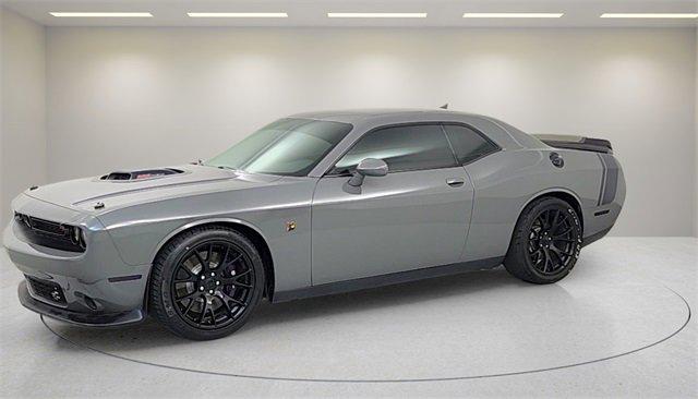 2017 Dodge Challenger 392 Hemi Scat Pack Shaker