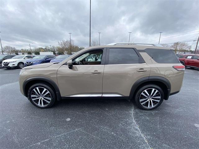 2024 Nissan Pathfinder Platinum FWD