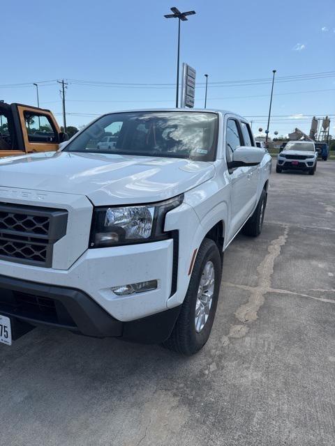 2022 Nissan Frontier Crew Cab SV 4x2
