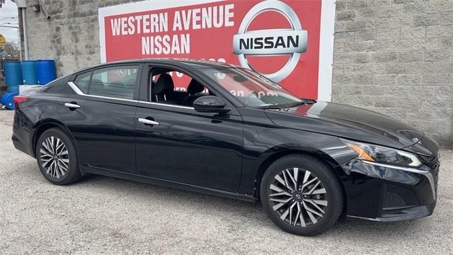 2023 Nissan Altima SV FWD